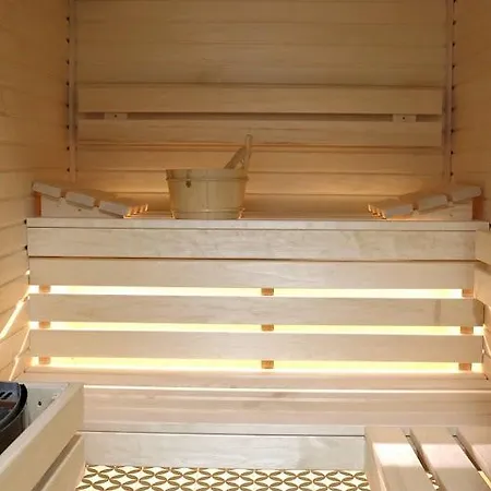 Resort Uzdrowisko Połczyn Zdrój - Willa Gryf 2*